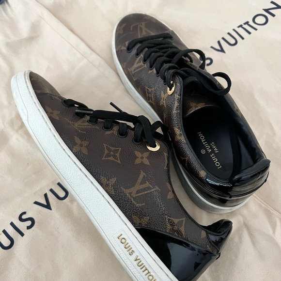 Louis vuitton sneakers in excellent condition - Picture 3 of 5